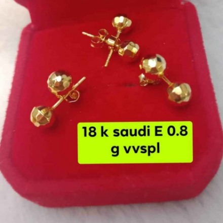 Picture of 18K Saudi Gold Earrings  0.8 grams