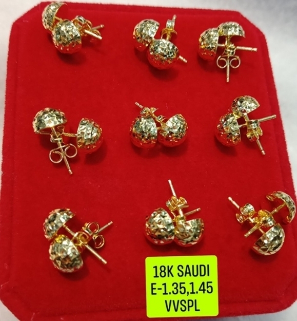 Picture of 18K Saudi Gold Earrings, 1.35g, 1.45g, 2805E135